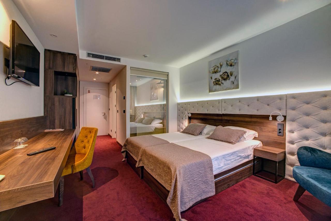 Hotel Scala D'Oro Vodice Exteriér fotografie