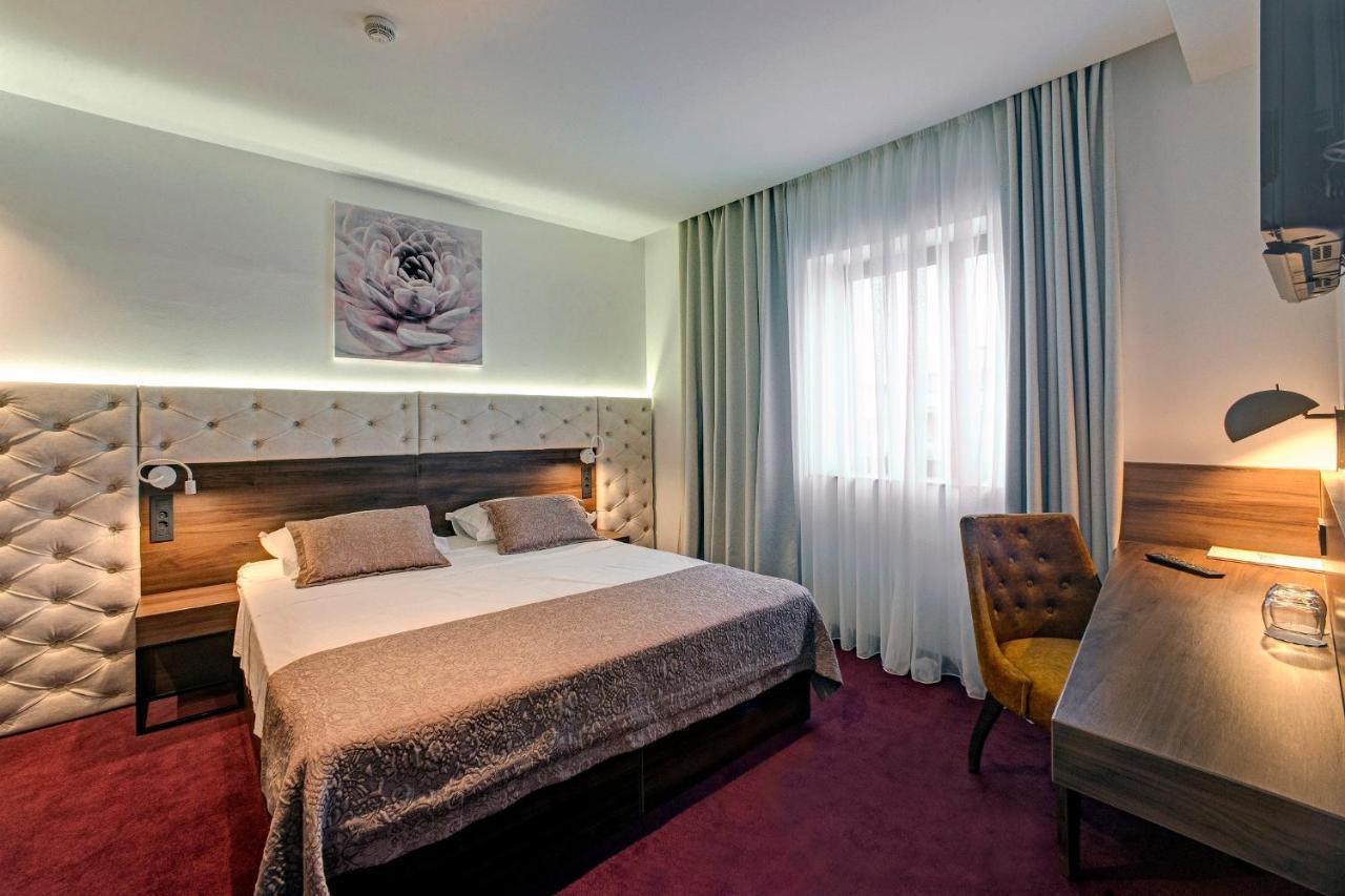 Hotel Scala D'Oro Vodice Exteriér fotografie