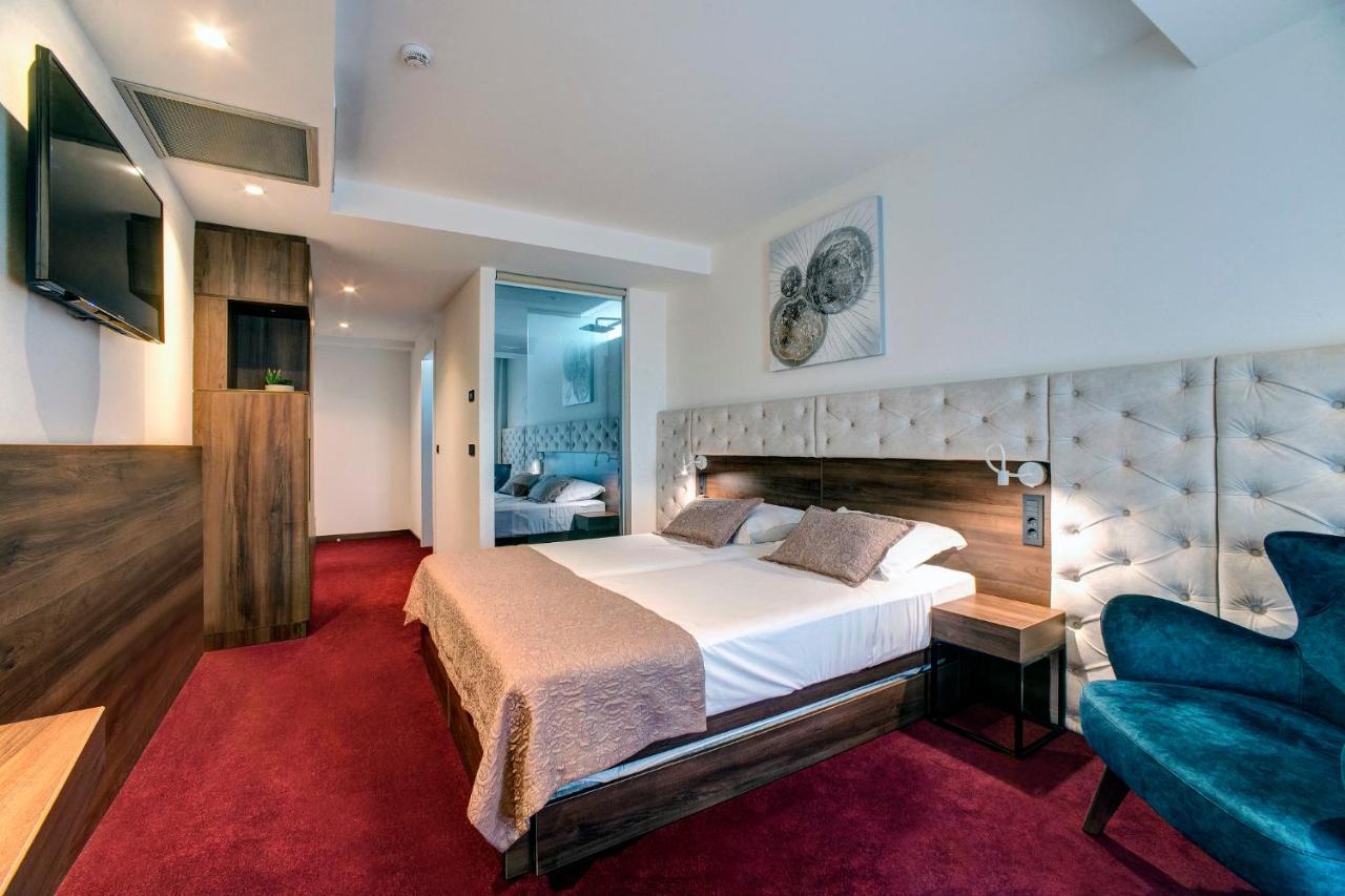 Hotel Scala D'Oro Vodice Exteriér fotografie