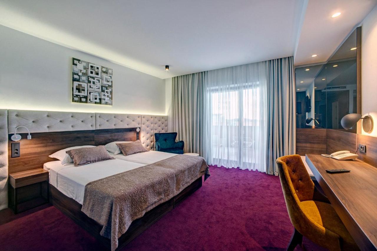 Hotel Scala D'Oro Vodice Exteriér fotografie